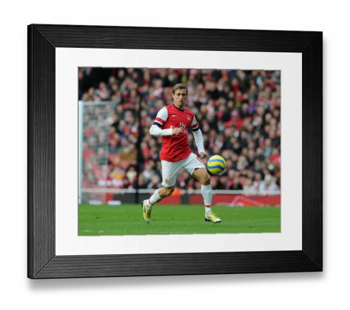 Framed Print : Nacho Monreal: Arsenal's Focused Defender in FA Cup Fifth Round Showdown against Blackburn Rovers