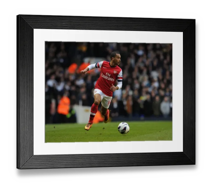 Framed Print : Theo Walcott in Action: Tottenham Hotspur vs Arsenal, Premier League 2012-13 Framed Print : Theo Walcott in Action: Tottenham Hotspur vs Arsenal, Premier League 2012-13