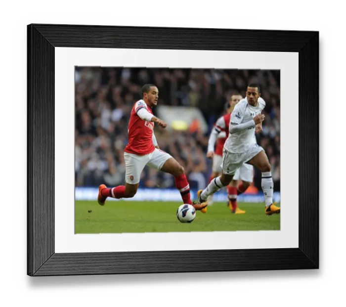 Framed Print : Theo Walcott (Arsenal) Mousa Dembele (Tottenham). Tottenham Hotspur 2: 1 Arsenal Framed Print : Theo Walcott (Arsenal) Mousa Dembele (Tottenham). Tottenham Hotspur 2: 1 Arsenal