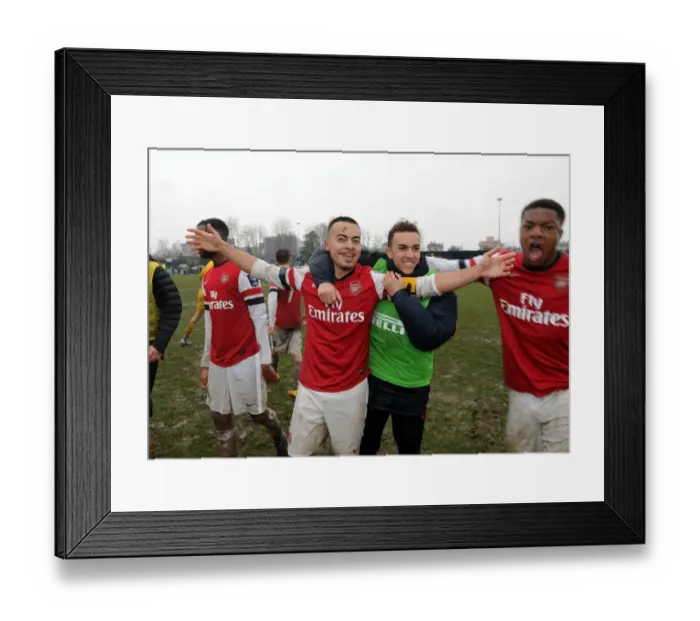 Framed Print : Arsenal Young Stars: Ormonde-Ottewill, Yennaris, and Akpom Celebrate Victory over Inter Milan U19 in NextGen Series