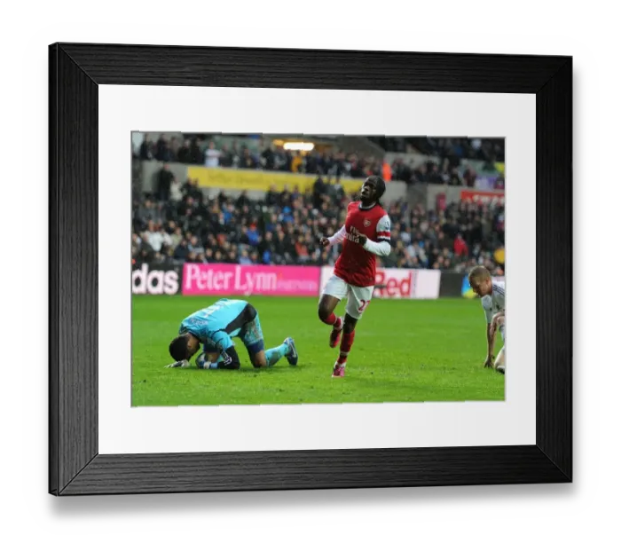 Framed Print : Gervinho Scores Arsenal's Second Goal vs Swansea City (2013) Framed Print : Gervinho Scores Arsenal's Second Goal vs Swansea City (2013)
