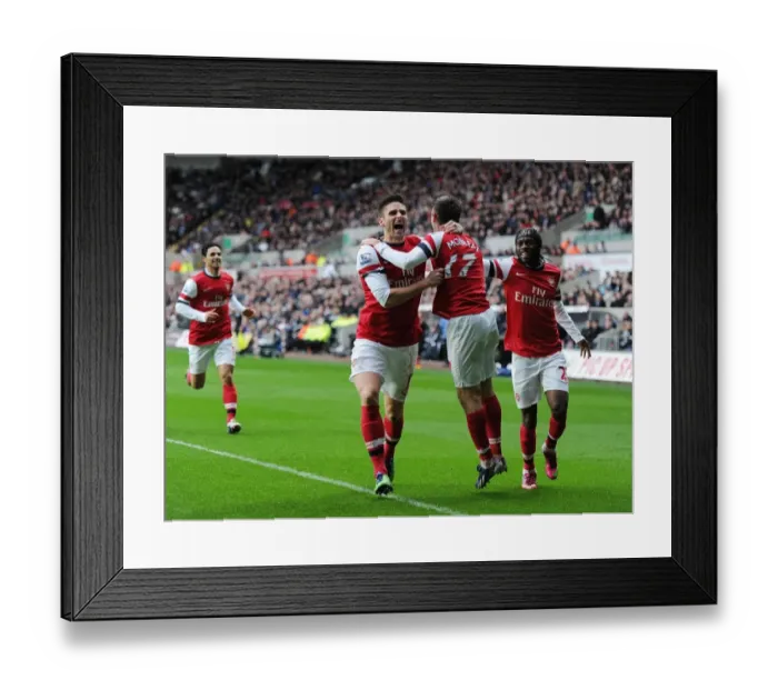 Framed Print : Monreal, Giroud, and Gervinho's Unforgettable First Goal for Arsenal at Swansea City (2012-13)