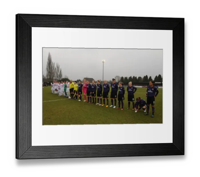 Framed Print : Arsenal Ladies FC v ASD Torres CF - UEFA Womens Champions League: Round of Quarter Final First Leg