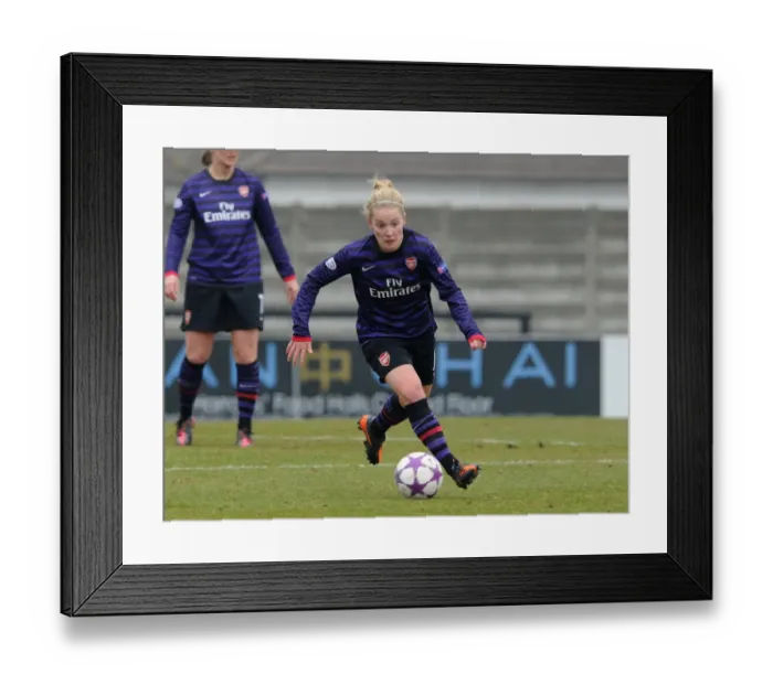 Framed Print : Kim Little (Arsenal Ladies). Arsenal Ladies 3: 1 ASD Torres. Womens UEFA Cup. 1  /  4 Final, 1st Leg