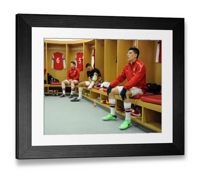 Framed Print : Hector Bellerin's Victory: Arsenal U19 vs CSKA Moscow U19, NextGen Series 1 / 4 Final