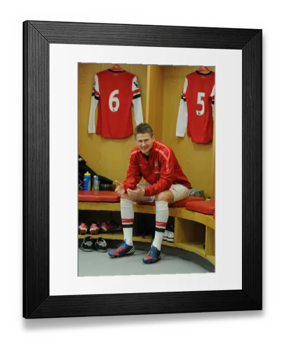 Framed Print : Sead Hajrovic's Goal Secures Arsenal's Victory in NextGen Series Quarterfinals vs CSKA Moscow U19