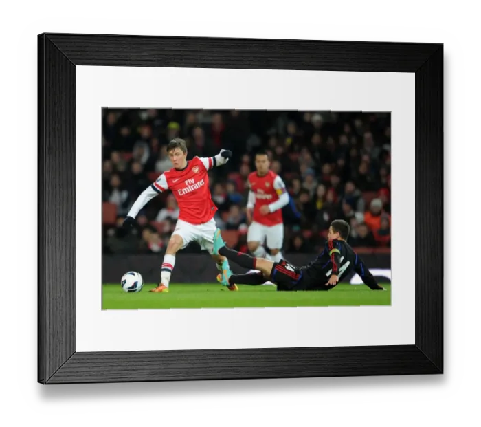 Framed Print : Kris Olsson (Arsenal) Yury Bavin (CSKA). Arsenal U19 1: 0 CSKA Moscow U19. NextGen Series Framed Print : Kris Olsson (Arsenal) Yury Bavin (CSKA). Arsenal U19 1: 0 CSKA Moscow U19. NextGen Series