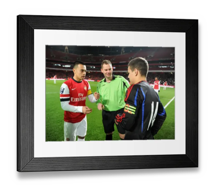 Framed Print : Nico Yennaris (Arsenal) Yury Bavin (CSKA). Arsenal U19 1: 0 CSKA Moscow U19. NextGen Series Framed Print : Nico Yennaris (Arsenal) Yury Bavin (CSKA). Arsenal U19 1: 0 CSKA Moscow U19. NextGen Series