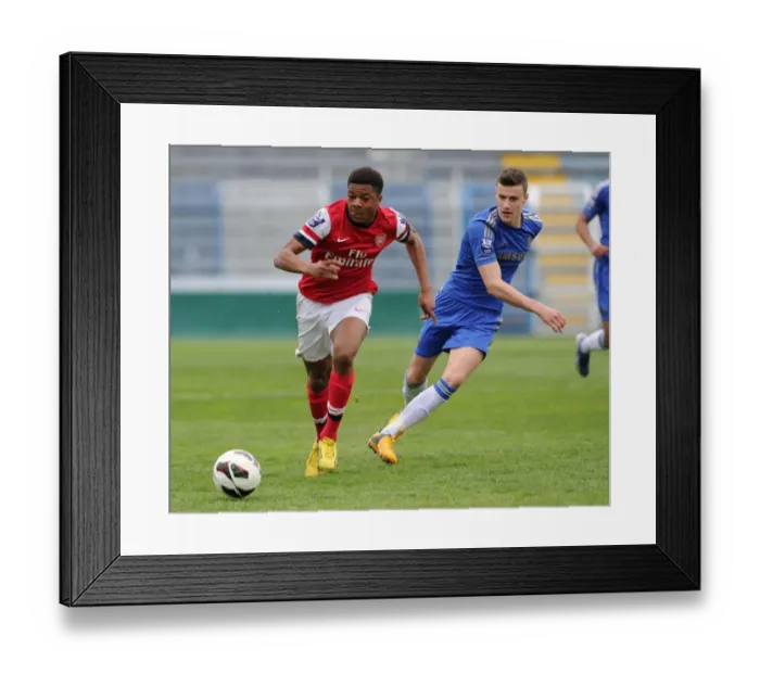 Framed Print : Chuba Akpom Outruns Alex Davey: Arsenal U19 vs Chelsea U19 - NextGen Series Semi-Final Framed Print : Chuba Akpom Outruns Alex Davey: Arsenal U19 vs Chelsea U19 - NextGen Series Semi-Final