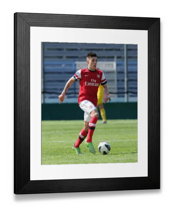 Framed Print : Hector Bellerin (Arsenal). Arsenal U19 1: 3 Sporting Lisbon U19. Nextgen Series 3rd Place Play-off