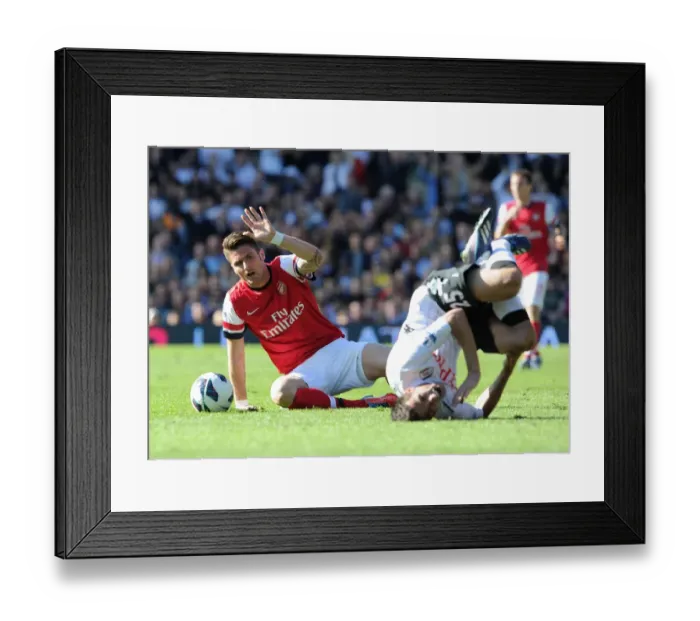 Framed Print : Olivier Giroud's Red Card Dispute with Stanislav Manolev (Fulham vs. Arsenal, Premier League 2012-13)