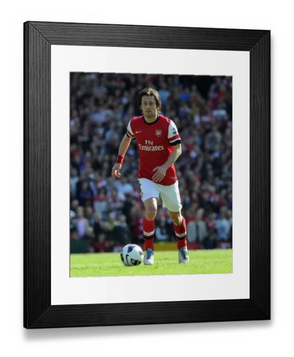 Framed Print : Tomas Rosicky: Arsenal's Star Midfielder in Action Against Fulham, Premier League 2012-13