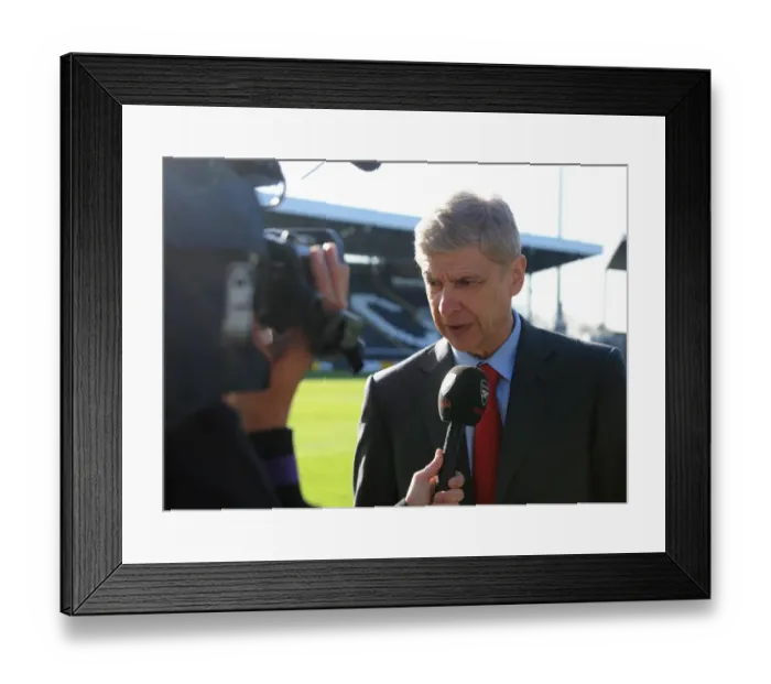 Framed Print : Arsene Wenger the Arsenal Manager. Fulham 0: 1 Arsenal. Barclays Premier League. Craven Cottage