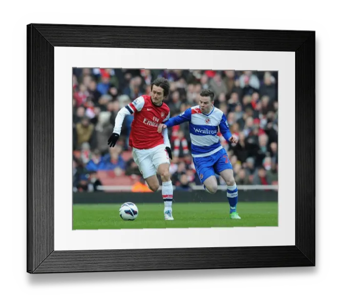 Framed Print : Tomas Rosicky Outsmarts Danny Guthrie: Arsenal's Masterclass vs. Reading (2013)