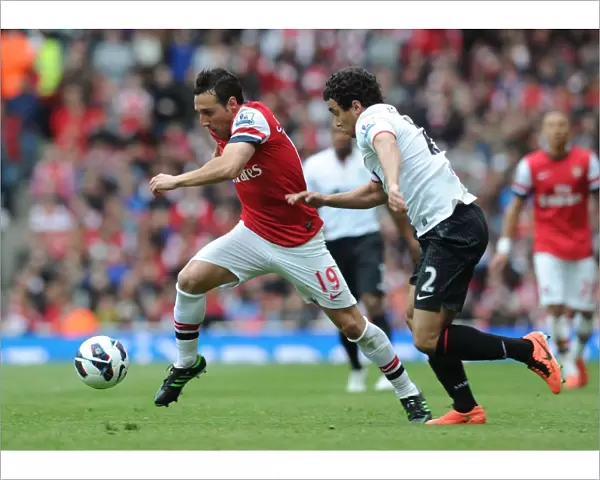 Santi Cazorla Outmaneuvers Rafael: Arsenal vs Manchester United, Premier League 2012-13