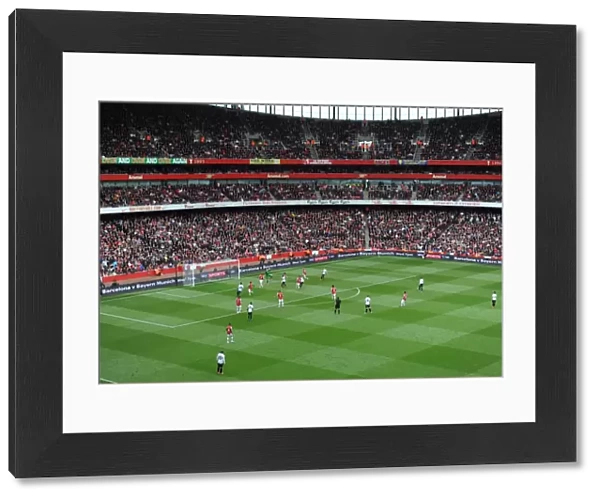 Emirates Stadium. Arsenal 1: 1 Manchester United. Barclays Premier League. Emirates Stadium, 28  /  4  /  13