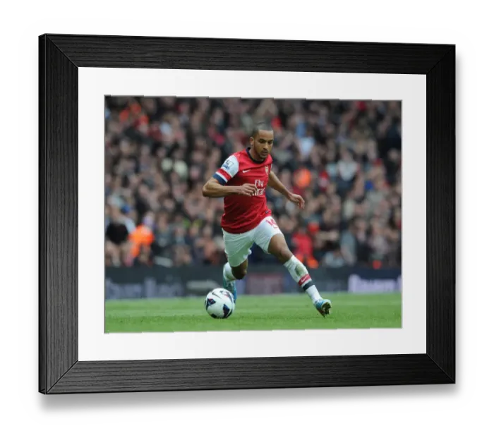 Framed Print : Theo Walcott in Action: Arsenal vs Manchester United, Premier League 2012-13 Framed Print : Theo Walcott in Action: Arsenal vs Manchester United, Premier League 2012-13