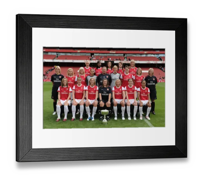 Framed Print : Arsenal Ladies Team. Arsenal 1st Team Photocall and Membersday. Emirates Stadium, 5  /  8  /  10