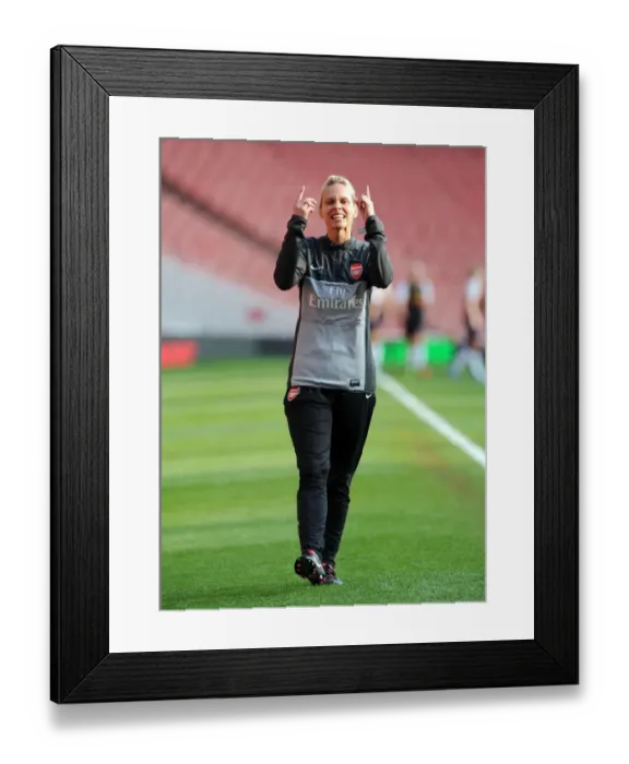 Framed Print : Shelley Kerr Leads Arsenal Ladies FC Against Liverpool LFC in FA WSL Match