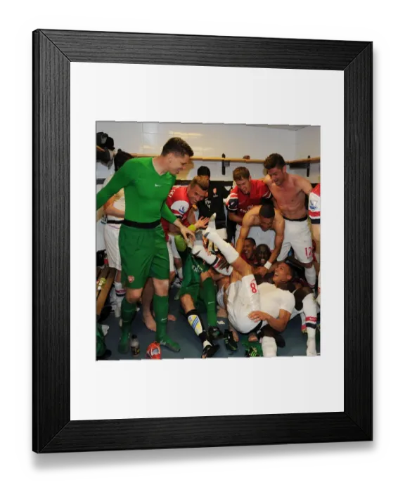 Framed Print : Arsenal's Victory Celebration: Newcastle United vs Arsenal, Premier League 2012-13 Framed Print : Arsenal's Victory Celebration: Newcastle United vs Arsenal, Premier League 2012-13