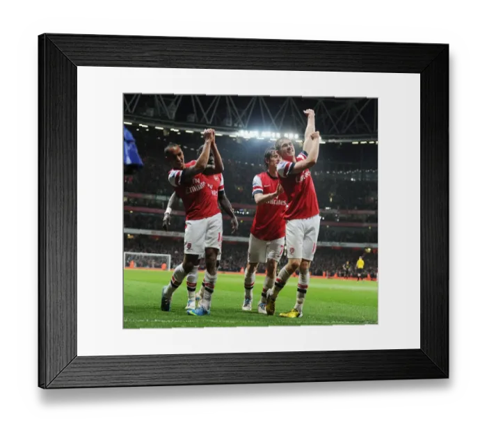 Framed Print : Arsenal: Ramsey and Walcott's Euphoric Goal Celebration (2012-13) vs. Wigan Athletic