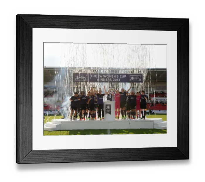 Framed Print : Arsenal Ladies Lift FA Womens Cup: Arsenal Ladies FC vs. Bristol Academy FC (2013)