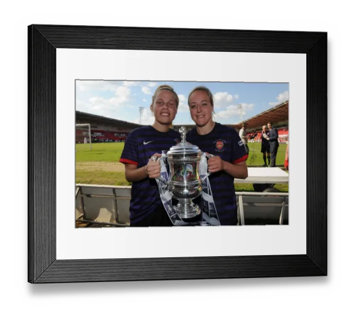 Framed Print : Arsenal Ladies Celebrate FA Cup Victory: Gilly Flaherty and Gemma Davison with the Trophy