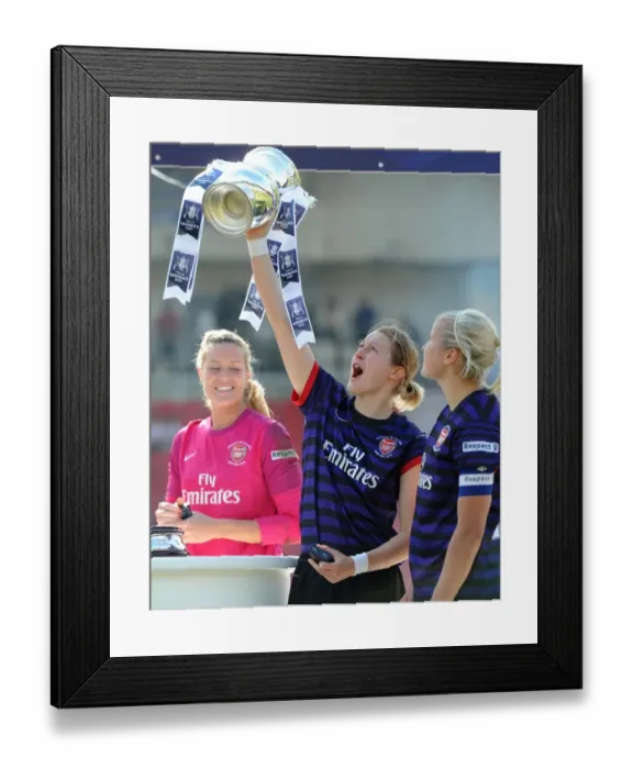 Framed Print : Ellen White (Arsenal) with the FA Cup Trophy. Arsenal Ladies 3: 0 Bristol Academy Framed Print : Ellen White (Arsenal) with the FA Cup Trophy. Arsenal Ladies 3: 0 Bristol Academy