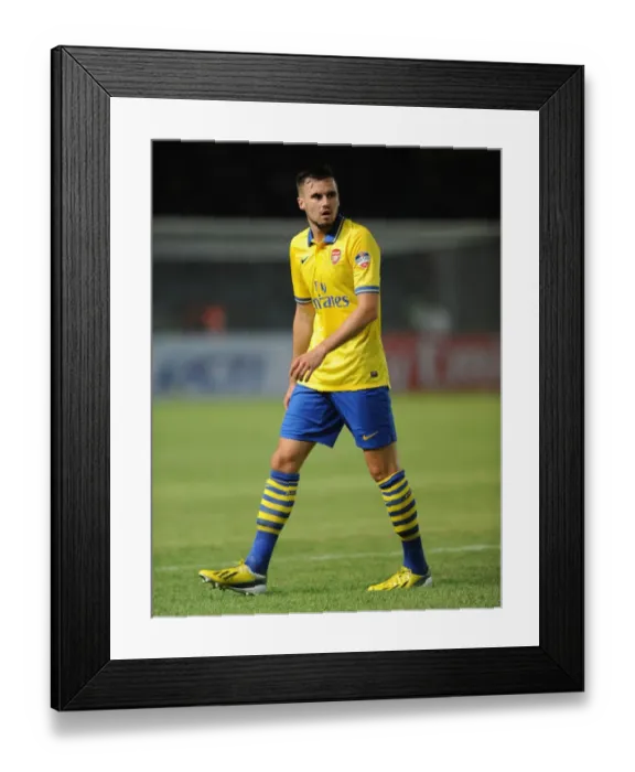 Framed Print : Arsenal's Carl Jenkinson Clashes with Indonesia All-Stars in 2013-14 Pre-Season Match Framed Print : Arsenal's Carl Jenkinson Clashes with Indonesia All-Stars in 2013-14 Pre-Season Match