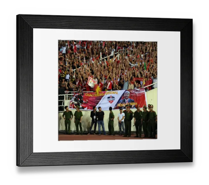 Framed Print : Mexican Wave: Vietnam vs. Arsenal (2013-14) Framed Print : Mexican Wave: Vietnam vs. Arsenal (2013-14)