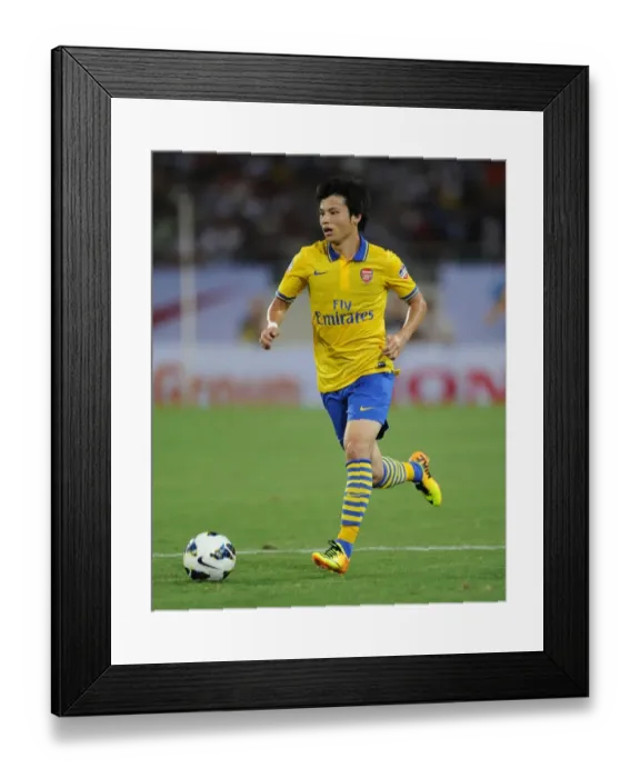 Framed Print : Ryo Miyaichi in Action: Vietnam vs. Arsenal, 2013 Framed Print : Ryo Miyaichi in Action: Vietnam vs. Arsenal, 2013
