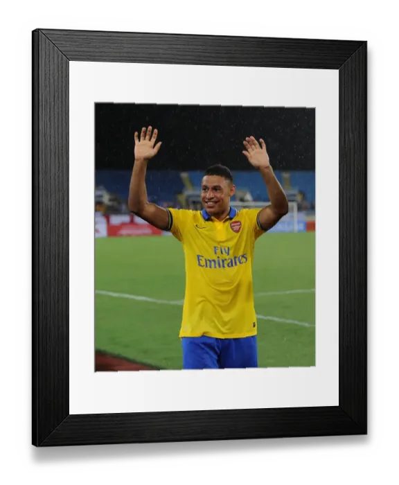 Framed Print : Alex Oxlade-Chamberlain Bids Farewell: Arsenal's Star Waves to Vietnamese Fans (2013) Framed Print : Alex Oxlade-Chamberlain Bids Farewell: Arsenal's Star Waves to Vietnamese Fans (2013)