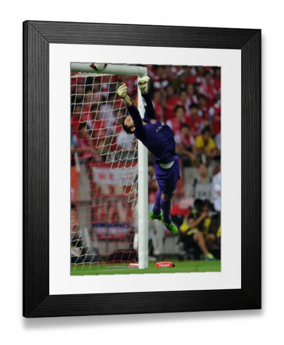 Framed Print : Arsenal's Lukas Fabianski in Action against Urawa Red Diamonds, Japan 2013