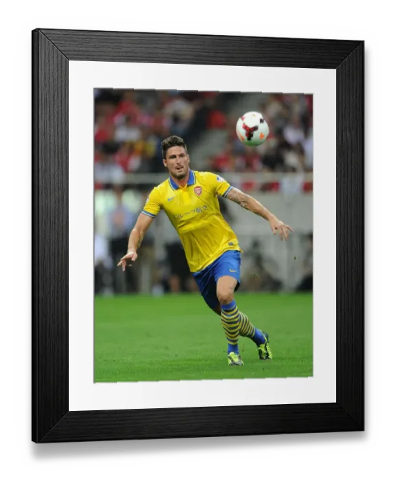 Framed Print : Olivier Giroud Faces Urawa Red Diamonds in Arsenal's 2013 Pre-Season Clash Framed Print : Olivier Giroud Faces Urawa Red Diamonds in Arsenal's 2013 Pre-Season Clash