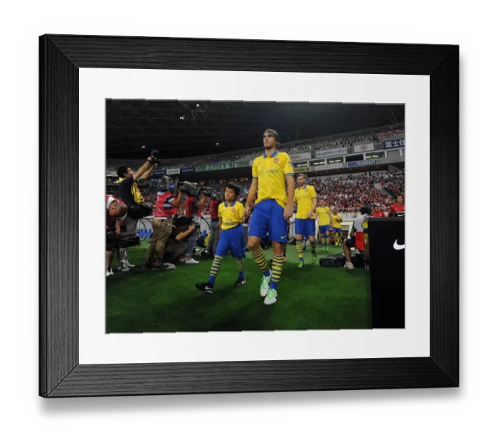 Framed Print : Ignasi Miquel (Arsenal). Uwara Red Diamonds 1: 2 Arsenal. Pre Season Friendly. Pre Framed Print : Ignasi Miquel (Arsenal). Uwara Red Diamonds 1: 2 Arsenal. Pre Season Friendly. Pre