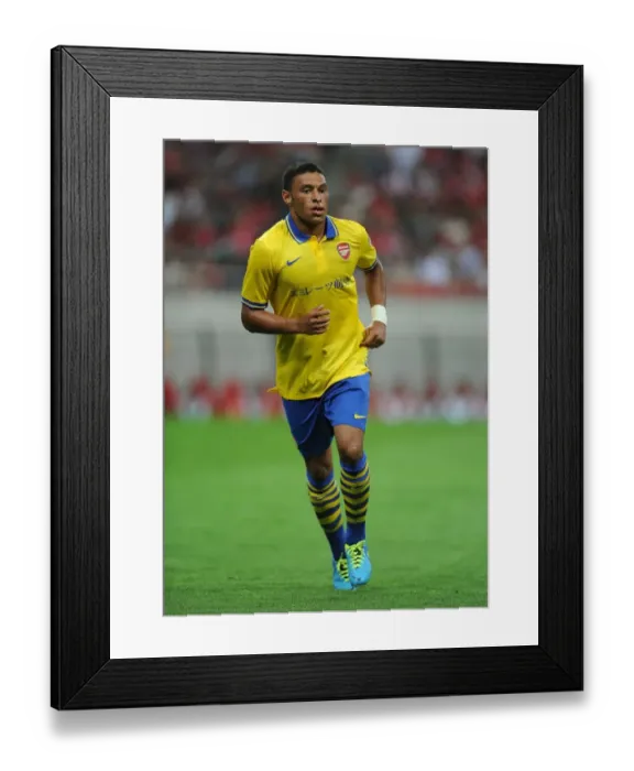 Framed Print : Alex Oxlade-Chamberlain in Action: Arsenal vs Urawa Red Diamonds, 2013 Framed Print : Alex Oxlade-Chamberlain in Action: Arsenal vs Urawa Red Diamonds, 2013