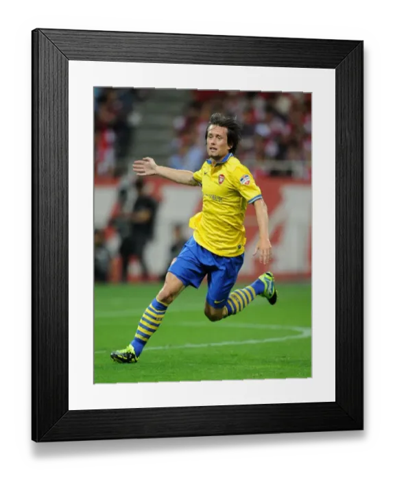 Framed Print : Arsenal's Tomas Rosicky in Action Against Urawa Red Diamonds, 2013 Framed Print : Arsenal's Tomas Rosicky in Action Against Urawa Red Diamonds, 2013