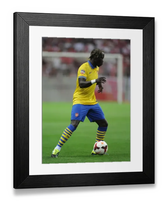 Framed Print : Bacary Sagna in Action: Arsenal vs Urawa Red Diamonds (2013, Japan) Framed Print : Bacary Sagna in Action: Arsenal vs Urawa Red Diamonds (2013, Japan)
