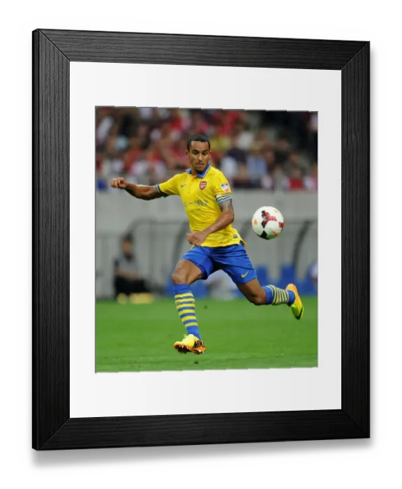 Framed Print : Theo Walcott in Action: Arsenal vs Urawa Red Diamonds, 2013 (Japan) Framed Print : Theo Walcott in Action: Arsenal vs Urawa Red Diamonds, 2013 (Japan)