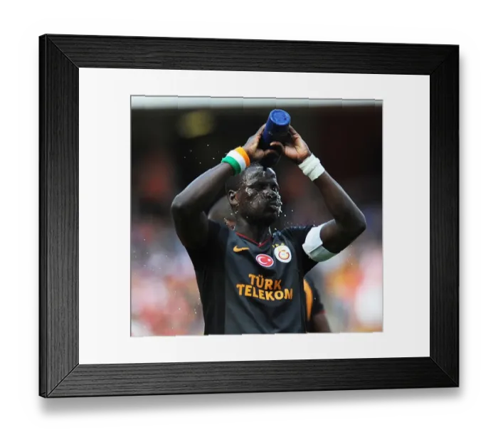 Framed Print : Emmanuel Eboue (Galatasaray). Arsenal 1: 2 Galatasaray. Emirates Cup Day Two. Emirates Stadium Framed Print : Emmanuel Eboue (Galatasaray). Arsenal 1: 2 Galatasaray. Emirates Cup Day Two. Emirates Stadium