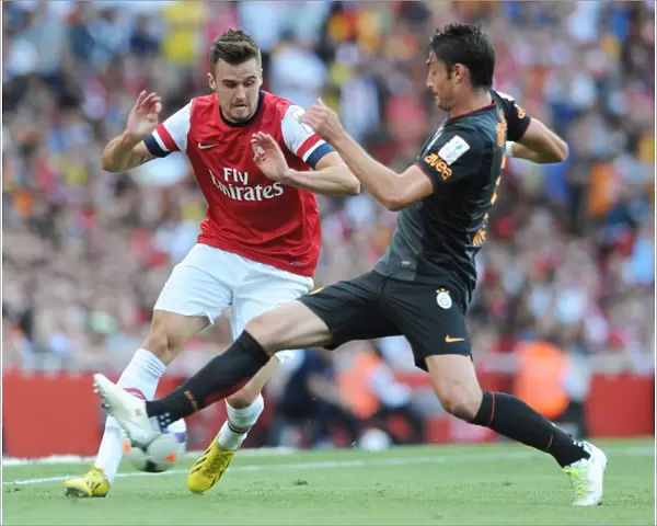 Carl Jenkinson (Arsenal) Albert Riera (Galatasaray). Arsenal 1: 2 Galatasaray. Emirates Cup Day Two