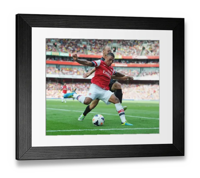 Framed Print : Alex Oxlade-Chamberlain (Arsenal) Semih Kaya (Galatasaray). Arsenal 1: 2 Galatasaray