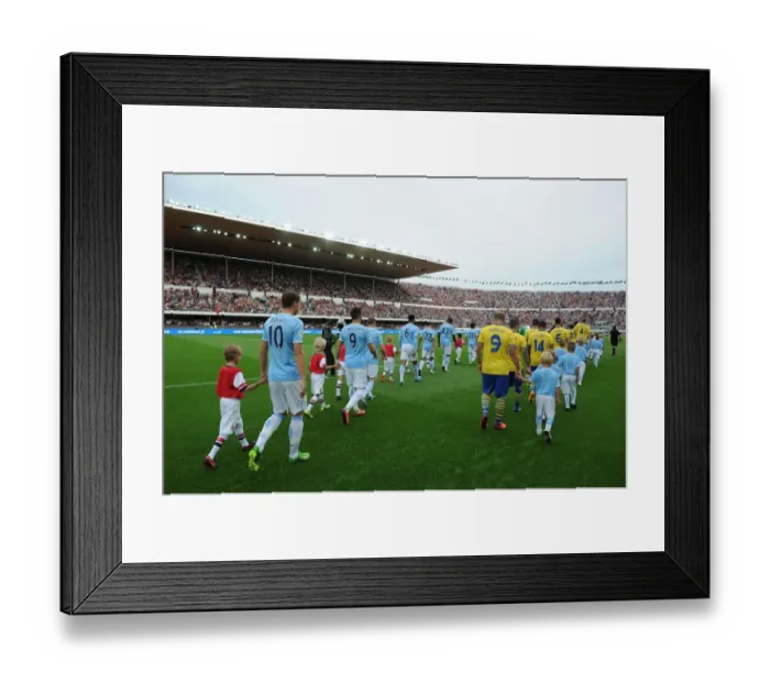 Framed Print : Arsenal v Manchester City - Pre Season Friendly