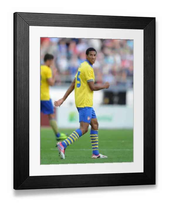 Framed Print : Isaac Hayden in Action: Arsenal vs Manchester City Pre-Season Clash (2013) Framed Print : Isaac Hayden in Action: Arsenal vs Manchester City Pre-Season Clash (2013)