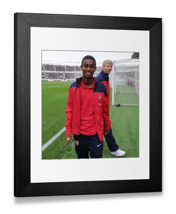 Framed Print : Arsene Wenger and Gedion Zelalem: Arsenal Pre-Season Training, Arsenal v Manchester City, 2013