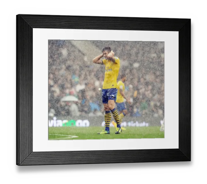 Framed Print : Olivier Giroud in Action: Fulham vs Arsenal, Premier League 2013-14 Framed Print : Olivier Giroud in Action: Fulham vs Arsenal, Premier League 2013-14