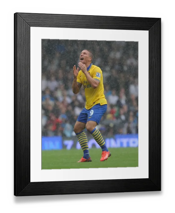 Framed Print : Lukas Podolski in Action: Fulham vs Arsenal, Premier League 2013-14 Framed Print : Lukas Podolski in Action: Fulham vs Arsenal, Premier League 2013-14