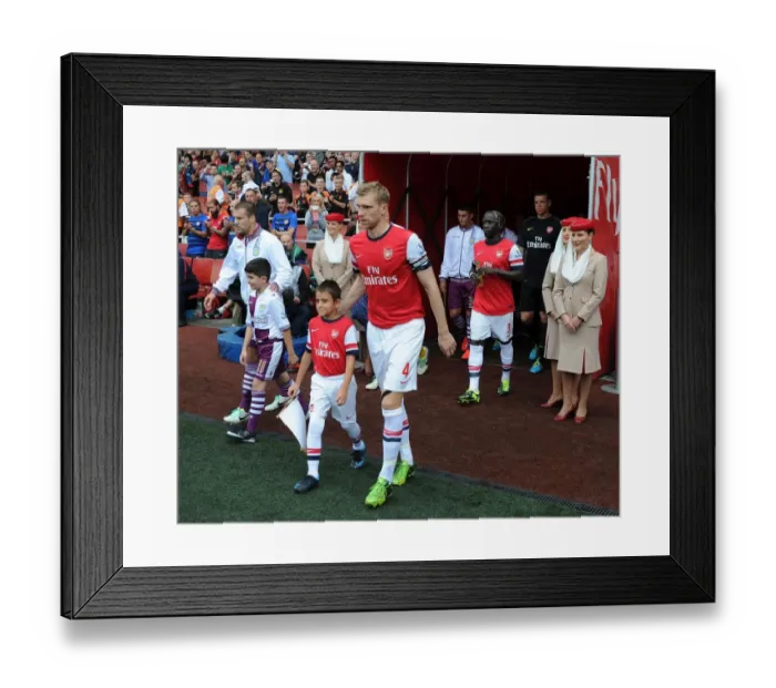 Framed Print : Arsenal's Per Mertesacker Before Arsenal vs. Aston Villa, 2013-14 Premier League Framed Print : Arsenal's Per Mertesacker Before Arsenal vs. Aston Villa, 2013-14 Premier League