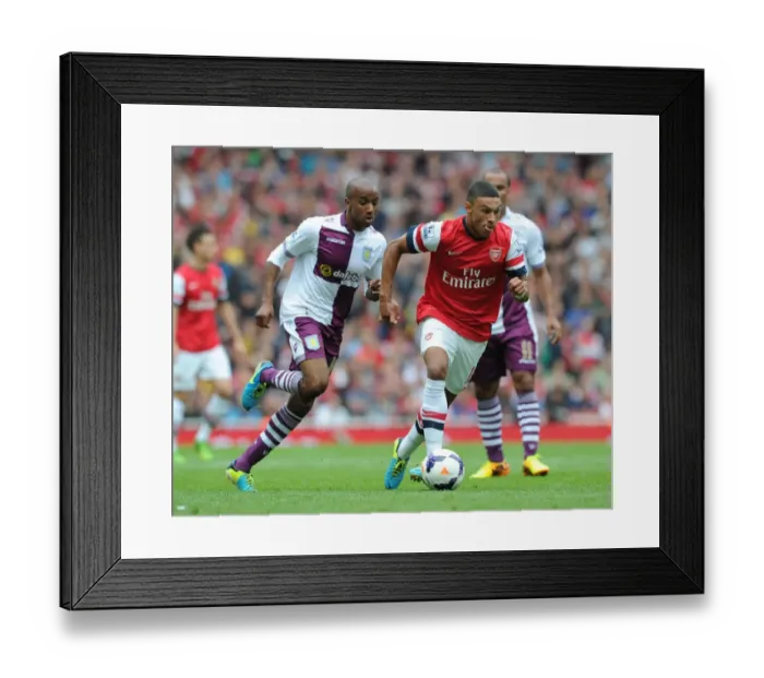 Framed Print : Alex Oxlade-Chamberlain's Slick Move Past Fabian Delph: A Standout Moment from Arsenal vs. Aston Villa (2013)
