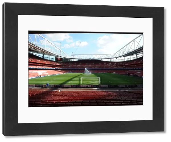Arsenal vs Fenerbahce: UEFA Champions League Play-offs at Emirates Stadium, London (2013-14)